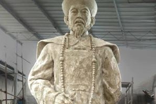 于成龙